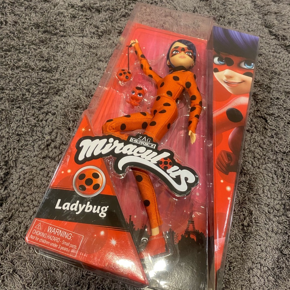 Ladybug Action Figure - Red with Black Spots- Zag Heroez Miraculous Ladybug
